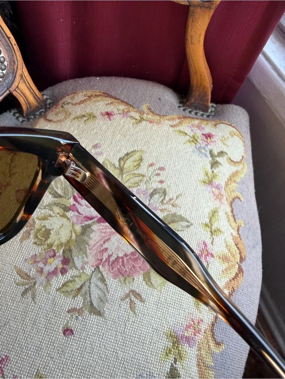 Gucci Tortoiseshell Rectangular Sunglasses - Brown Lenses